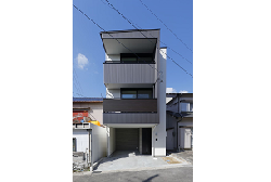 【ナイトウタカシ】