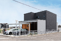 【ナイトウタカシ】