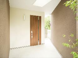 【ナイトウタカシ】