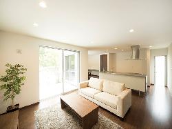 【ナイトウタカシ】