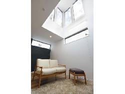 【ナイトウタカシ】