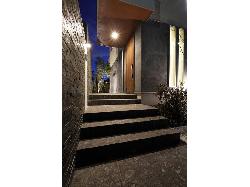 【ナイトウタカシ】