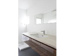 【ナイトウタカシ】