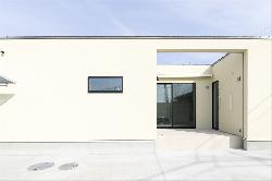 【ナイトウタカシ】