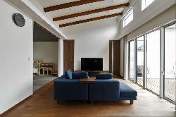 【ナイトウタカシ】