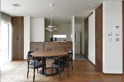 【ナイトウタカシ】