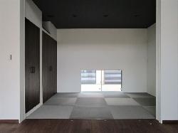 【ナイトウタカシ】