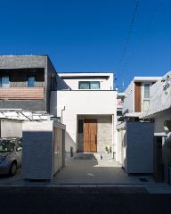 【ナイトウタカシ】