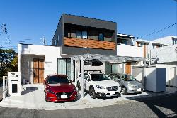 【ナイトウタカシ】