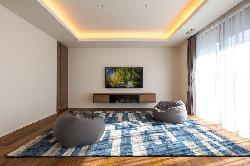 【ナイトウタカシ】