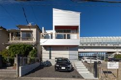 【ナイトウタカシ】