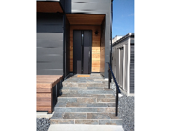 【ナイトウタカシ】