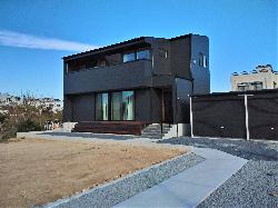 【ナイトウタカシ】