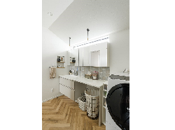 【ナイトウタカシ】