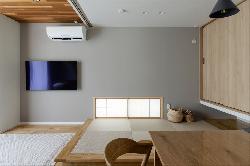 【ナイトウタカシ】