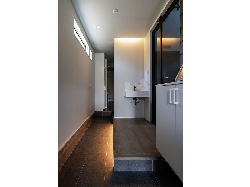 【ナイトウタカシ】