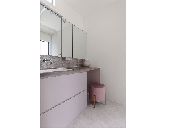 【ナイトウタカシ】