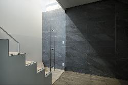 【ナイトウタカシ】