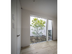 【ナイトウタカシ】