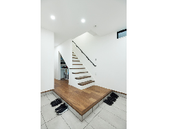 【ナイトウタカシ】