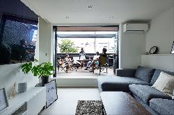 【ナイトウタカシ】