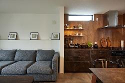 【ナイトウタカシ】