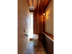 【ナイトウタカシ】