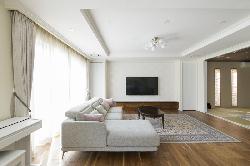 【ナイトウタカシ】