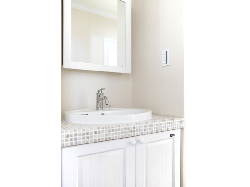 【ナイトウタカシ】