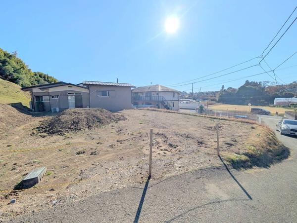 八王子市中山　建築条件なし売地　2区画