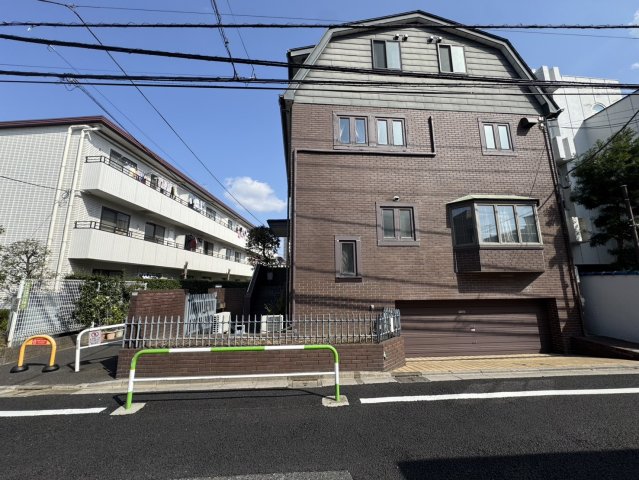 本駒込１丁目古家付売地