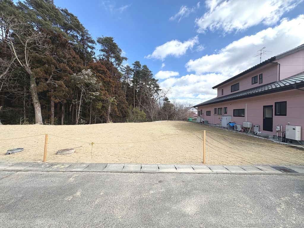 売土地　金剛沢3丁目