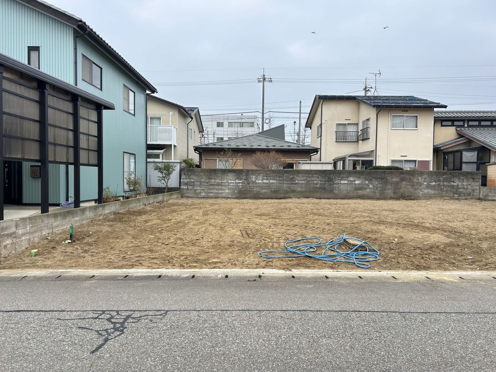 売土地　鶴ケ丘