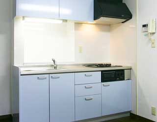 吊戸棚交換／施工費用：233万円