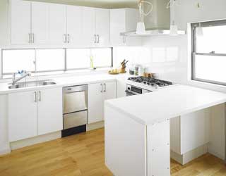 IKEAのキッチン／施工費用：100万円