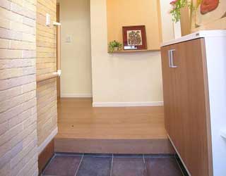 迎え入れる玄関／施工費用：43万円