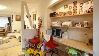 素足がぴったりな自然素材フルリノベ／施工費用：1300万円