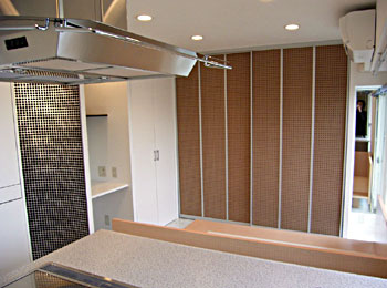 間口の広く取れる個所にクロゼットを配して使い勝手を考慮