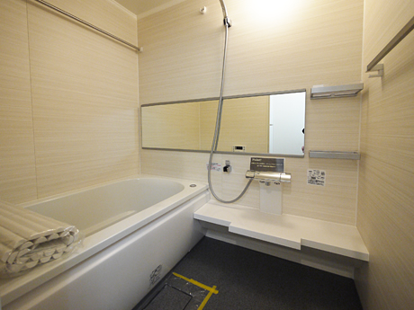 余計な凸凹を出来るかぎりなくしてスッキリとしたデザイン