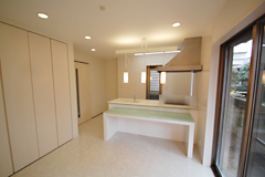 くつろぎを大切にして照明で工夫しました