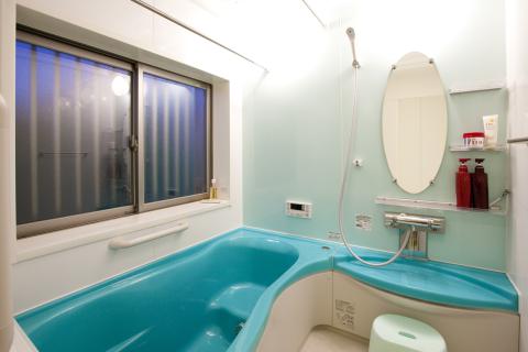 浴室は、音楽を聴きながら、バスタイムを楽しめるヤマハのユニットバスを採用