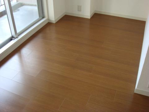 お手軽にキレイなフローリングが復活