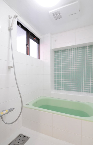 浴室は1㎝でも広くする為に在来工法を採用