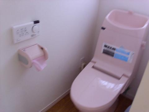 老朽化が進んでいたトイレを全面リフォーム