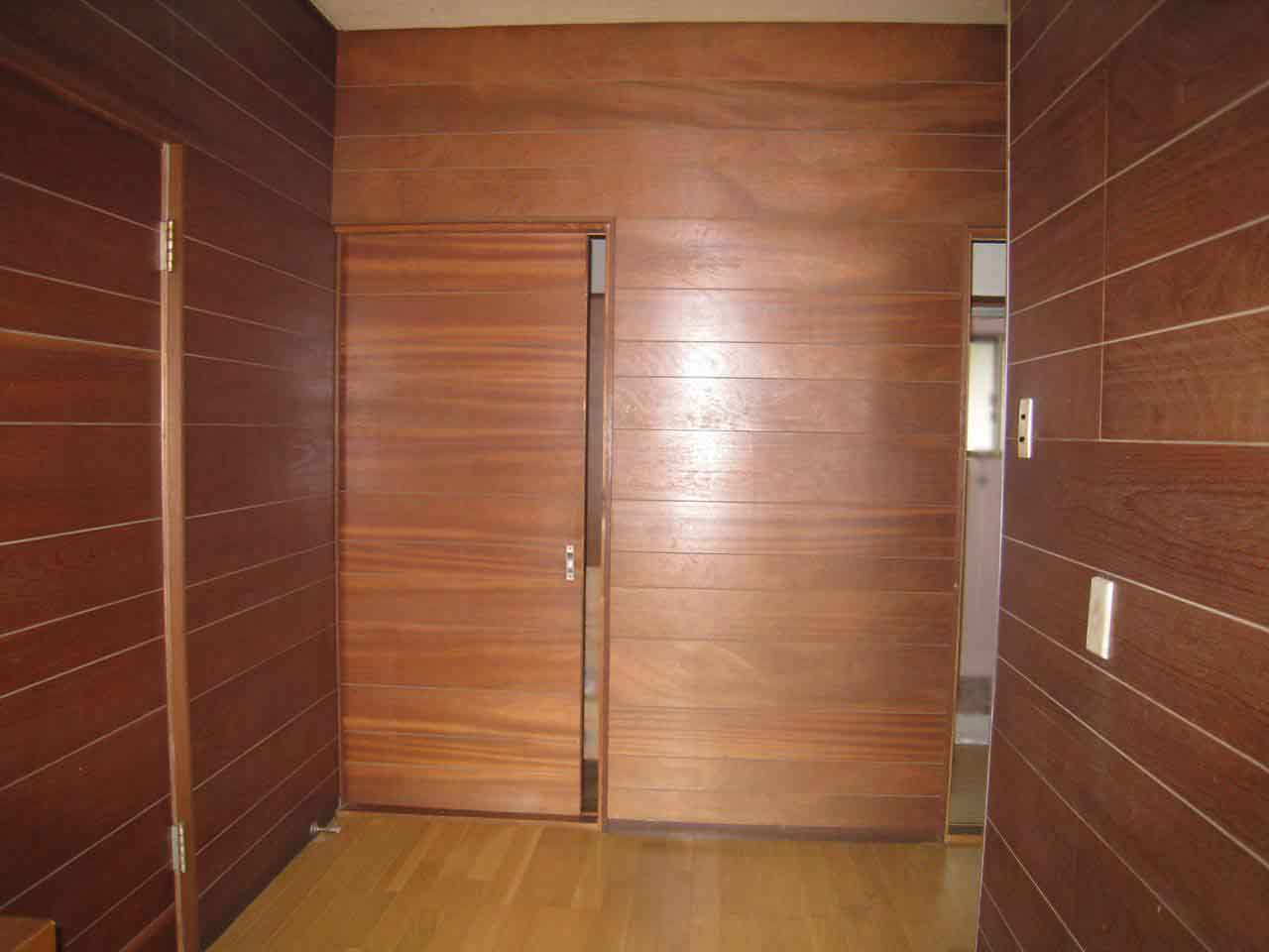 リフォーム前の玄関です