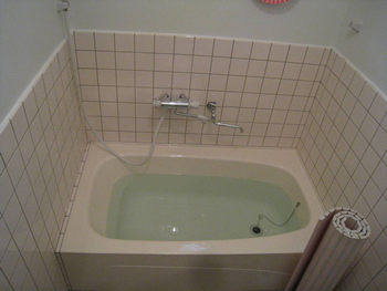 ２人槽タイプのお風呂に入れ替えた浴室