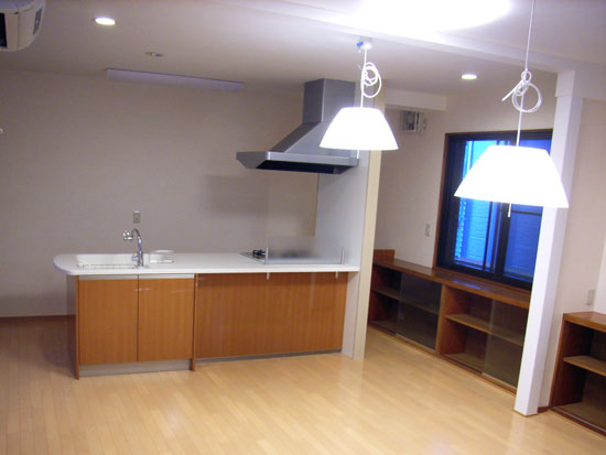 2階部分の2部屋の和室をリフォームして明るく解放的なダイニングキッチンに