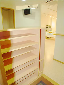 木目調の下駄箱をオーダーにて作成