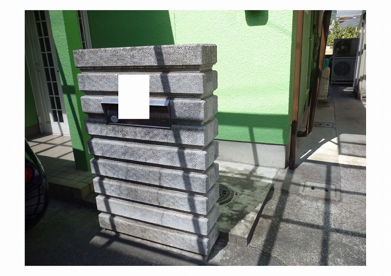 以前は車の出し入れがしにくかったです。