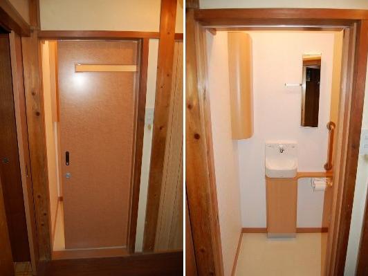 入口からは手すりが見えます。